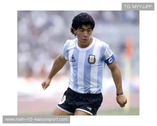 马特乌斯点赞马拉多纳：他才是最强！，马特乌斯踢过哪些位置